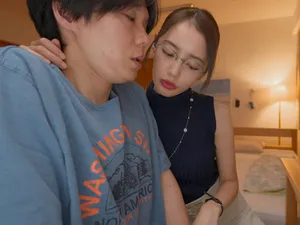 Cô gái tây thích địt ngoài trời