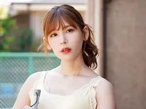 Cô nữ giúp việc gợi cảm